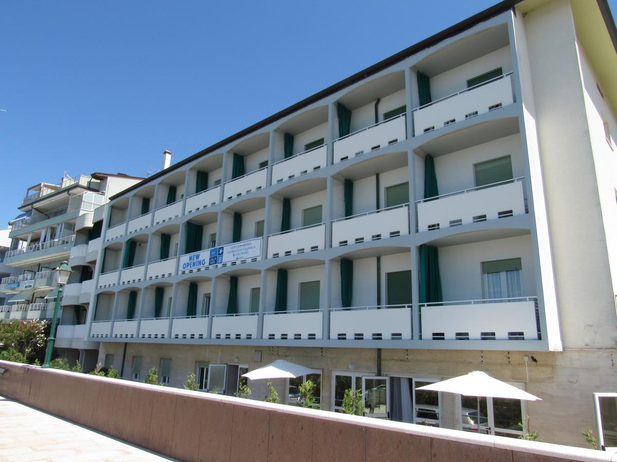 Hotel Stella Maris غرادو المظهر الخارجي الصورة