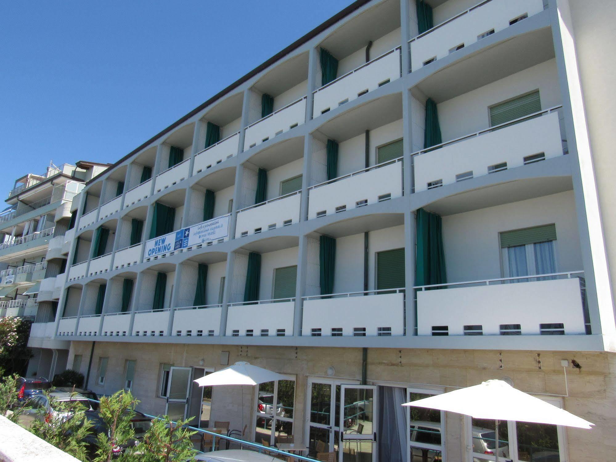 Hotel Stella Maris غرادو المظهر الخارجي الصورة