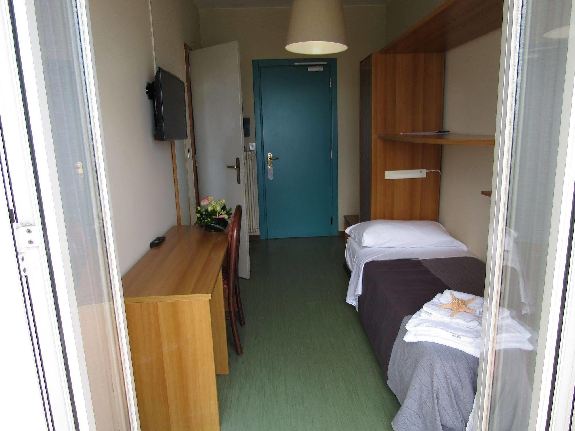Hotel Stella Maris غرادو المظهر الخارجي الصورة